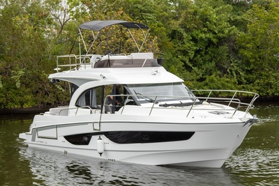 Beneteau Antares 11