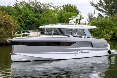Wellcraft 44 Explorer